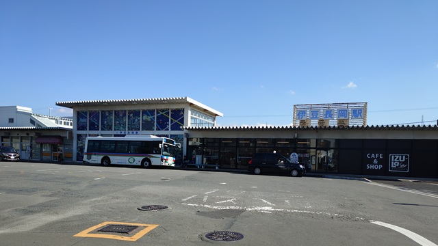 伊豆長岡駅駅舎