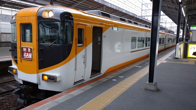 近鉄12600系電車