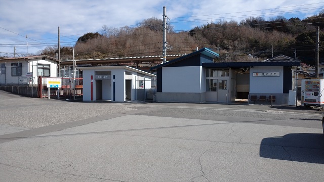鰍沢口駅駅舎